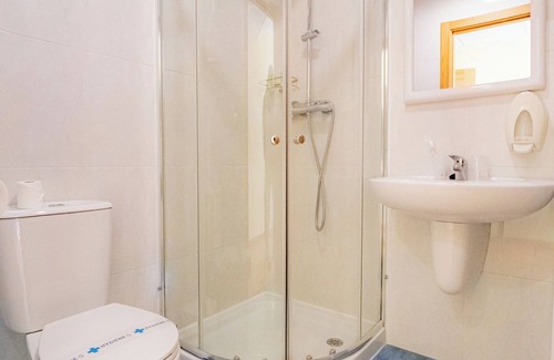 Palas de Rei House | Discover Pension Palas: Rated 9/10 with Spa & Breakfast