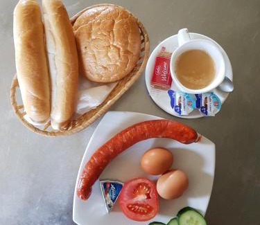 Vlcice House | Pet-Friendly Pension Pod Hrádečkem with Breakfast & Kitchen