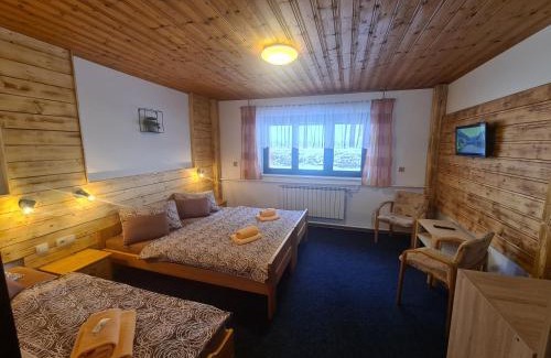 Spindleruv Mlyn House | Unforgettable Stay at Pension Popelka with Ocean Views
