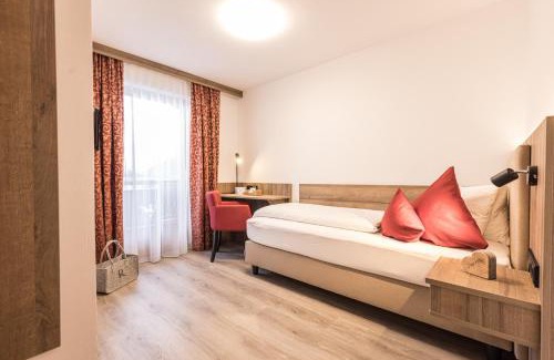 Reith im Alpbachtal House | Guest Rated 9/10 at Pension Rofan with Spa & Family Amenities