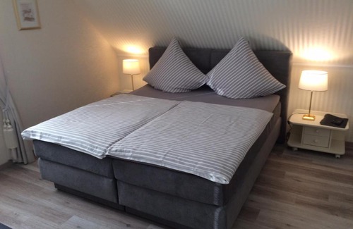 Wolfshagen House | Pet-Friendly Escape: Pension Roseneck with Breakfast & Kids’ Fun