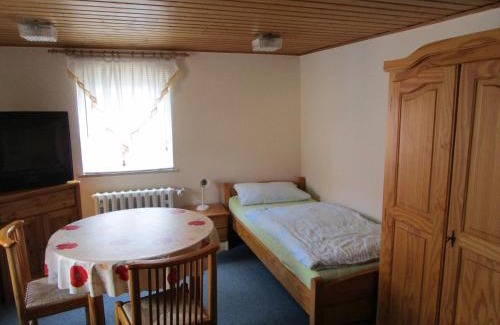 Lutzen House | Family-Friendly Stay at Pension Sabine with Great Reviews