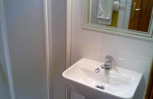 Burgos House | Budget-Friendly Stay at Pension Santiago - Family Welcome
