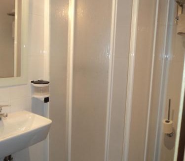 Burgos House | Budget-Friendly Stay at Pension Santiago - Family Welcome