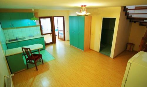 Bistrita House | Cozy Pension Saphir: Family-Friendly with Restaurant Access