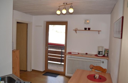 Neusatz House | Pet-Friendly Pension Schönbrunn: Guest Rated 9/10