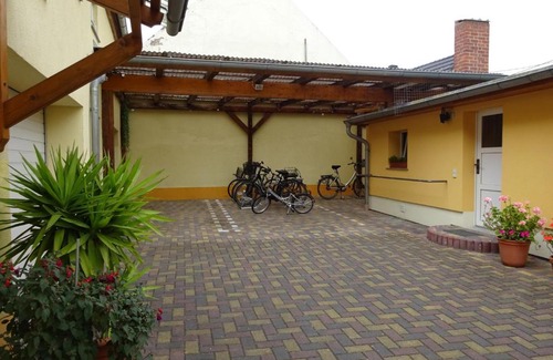 Belgern House | Family-Friendly Pension Sigwarth with Kitchen Amenities