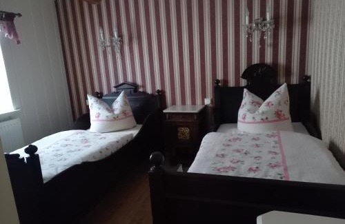 Ebersbach House | Pension Spreeeck: Guest Rated 9.1, Pet-Friendly Retreat