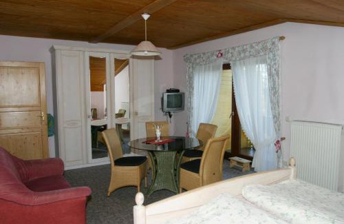 Haarbach House | Budget-Friendly Stay at Pension Steiger for Families