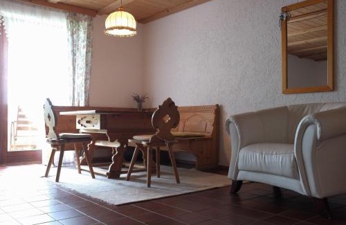 Haarbach House | Budget-Friendly Stay at Pension Steiger for Families