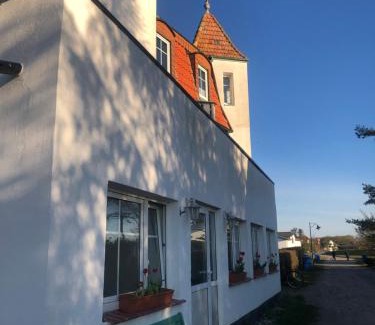 Vitte House | Pet-Friendly Pension "Strandhotel" with Ocean Views