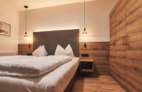 Vilpiano Bed & Breakfast | Guest Rated 10/10 at Pension Sunnhofer with Pool & Dining