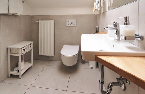 Vilpiano Bed & Breakfast | Guest Rated 10/10 at Pension Sunnhofer with Pool & Dining