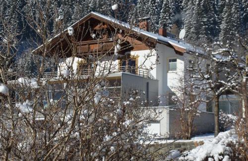Neustift Im Stubaital House | Guest Rated 9/10 at Pension Tina with Family-Friendly Amenities