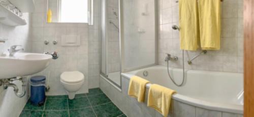 Augustinviertel House | Cozy Pension Torkel-Stube: Pet-Friendly Retreat with Breakfast