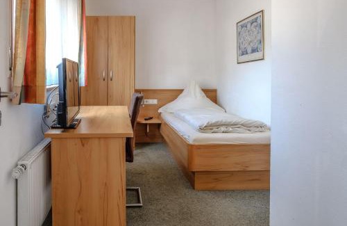 Augustinviertel House | Cozy Pension Torkel-Stube: Pet-Friendly Retreat with Breakfast