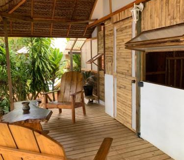 Huahine House | Seaside Retreat at Pension TUPUNA: Rated 9/10 by Guests