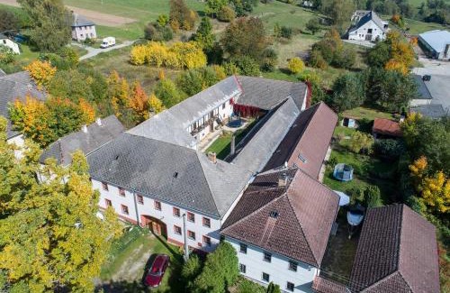 Horni Plana House | Relaxing Stay at Pension U Řehoutů with Ocean Views