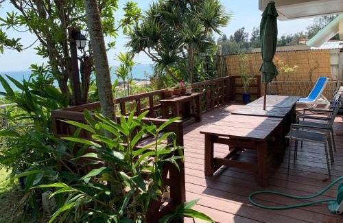 Ginoza House | Outstanding Pension Umi no soba with Oceanfront Views