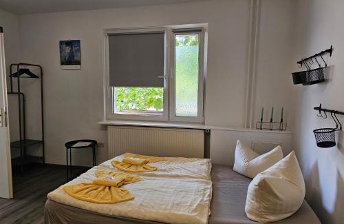 Freyburg House | Cozy Pension Unstrutpromenade with Restaurant & Family Focus