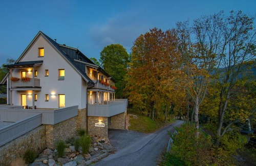 Spindleruv Mlyn Apartment | Discover Comfort at Pension Valon with Hot Tub & Breakfast