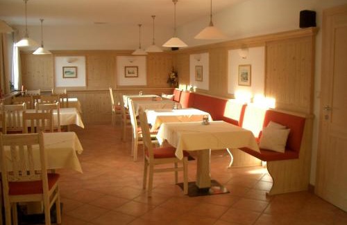 Gruenau im Almtal House | Guest Rated 10/10 at Pension Wanderruh - Ideal for Families
