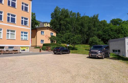 Wernesgrun House | Pet-Friendly Pension Wernesgrün with Breakfast Included