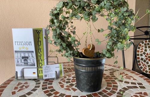 Baden House | Guest Rated: Pension Wienerstub'n - Family & Pet Friendly Stay