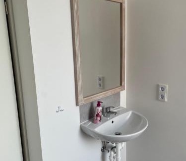 Wolfsburg House | Pet-Friendly Escape at Pension-Wob 2 with Kitchen Amenities
