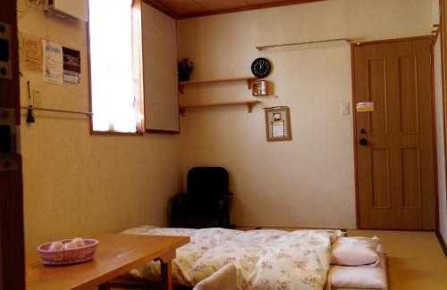Motomachi House | Budget-Friendly Pension Yumekukan: Rated 9/10 with Hot Tub