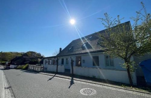 Gohren House | Unforgettable Stay at Pension Zum grünen Kakadu - Rated 9.7