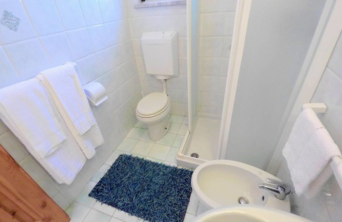 Sant'Angelo Hotel | Family-Friendly Retreat at Pensione Casa Verde
