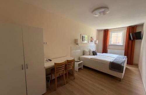 Kothen Apartment | Inviting Stay at PensionLien: Child-Friendly with Kitchen