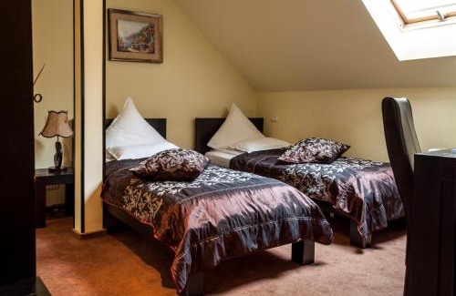 Bacau House | Discover Pensiune Turistica Tosca: Family-Friendly Retreat