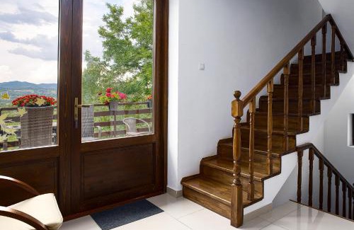 Magura House | Top-Rated Pensiunea Agroturistica Diana with Family Amenities