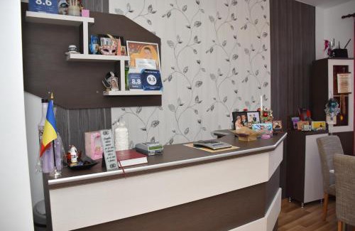 Hidiselu de Sus House | Exceptional Stay at Pensiunea Anca: Family-Friendly Amenities