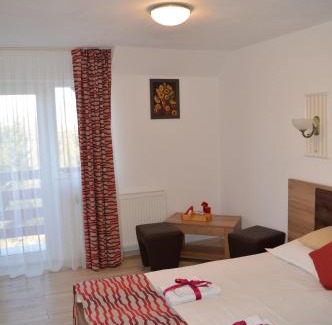 Calatele House | Oceanfront Retreat at Pensiunea Anda - Guest Rated 9.8