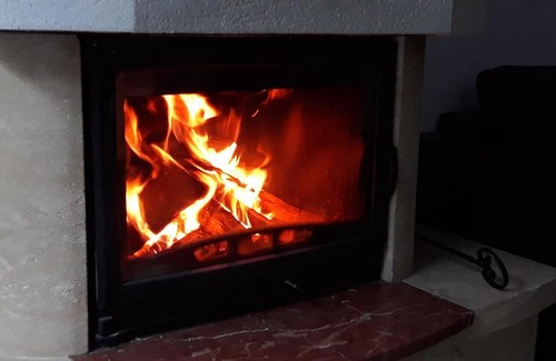Paltinis House | Discover Pensiunea Aria Paltinis: Family-Friendly Retreat