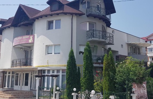 Tirgu Jiu House | Family-Friendly Retreat at Pensiunea Beny - Rated 8.1/10