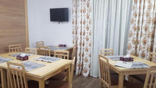Berca House | Discover PENSIUNEA BERCA: Family-Friendly Getaway