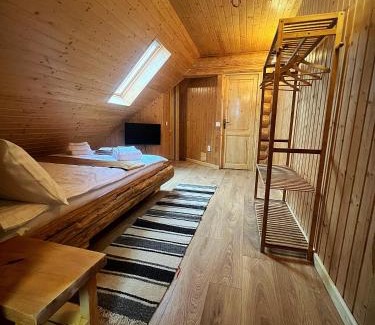 Leordina House | Unforgettable Stay at Pensiunea Casa Cătanelor with Spa & Dining