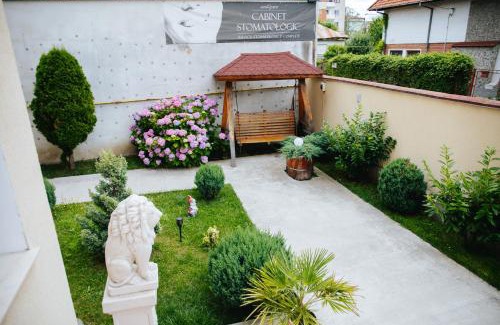 Tirgu Jiu House | Family-Friendly Casa Cristal: 10/10 Guest Rated Stay