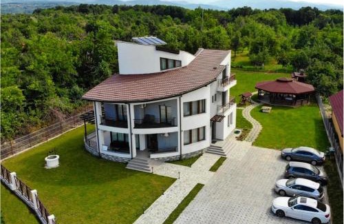 Turcinesti House | Guest Rated: 9.7 at Pensiunea Casa Hortopan with Pool