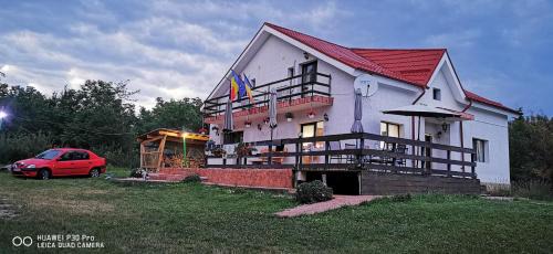 Parscov House | Oceanfront Escape at Pensiunea Casa Runcu Buzau