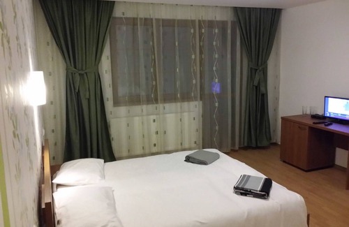 Ciulpaz House | Discover Pensiunea Casiana: Pool, Spa & Family-Friendly Fun