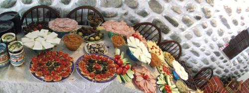 Malaia House | Explore Pensiunea Ciobanelu: Beachfront Family Retreat