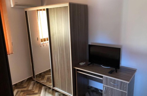 Corbu House | Cozy Pensiunea Cosmin: Ocean View & Family-Friendly Retreat