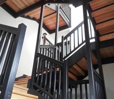 Fundata House | Top-Rated Pensiunea Crai Nou: Family-Friendly Escape