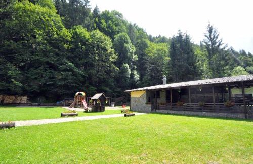 Lunca Bradului House | Experience Relaxation at Pensiunea Denisa with Spa Amenities