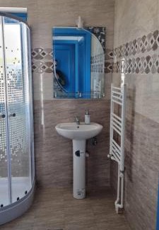 Razim Lake House | Oceanfront Retreat at Pensiunea Dolosman - Rated 9.5/10